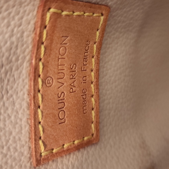 Vintage 90s Louis Vuitton Magazine Bag - Picture 11 of 17